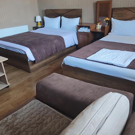 Golden Gate Hotel Akhaltsikhe  Bagian luar foto