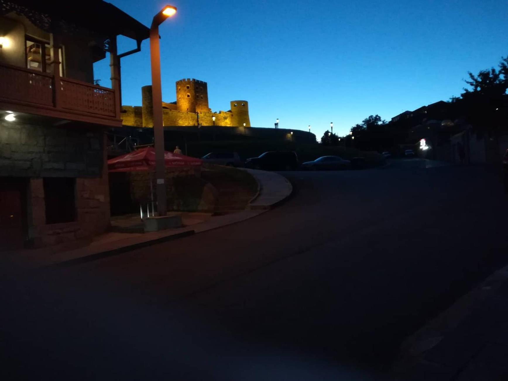 Golden Gate Hotel Akhaltsikhe  Bagian luar foto