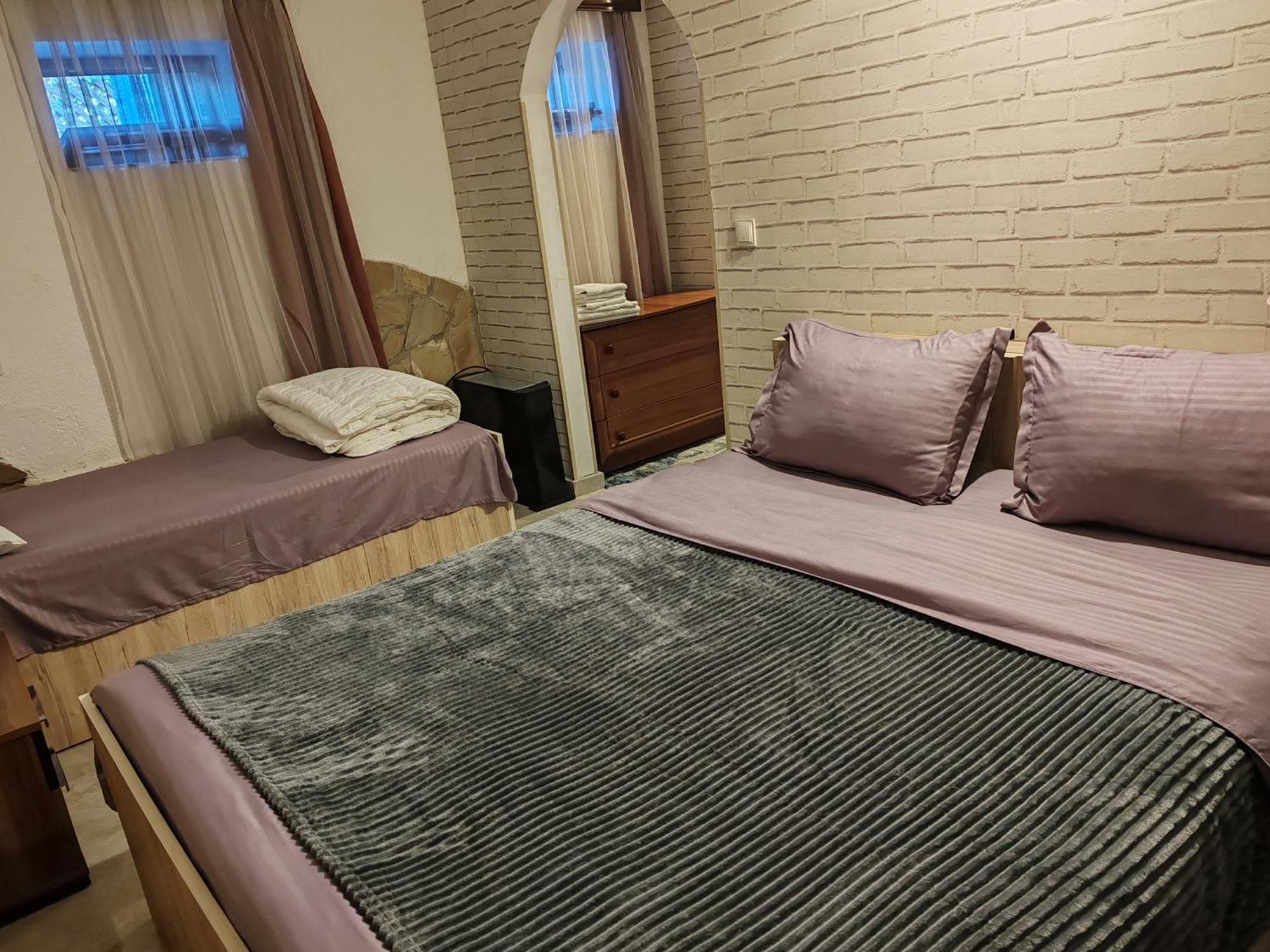 Golden Gate Hotel Akhaltsikhe  Bagian luar foto