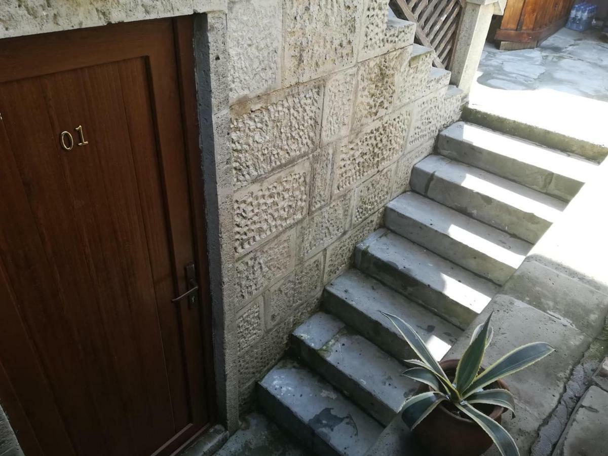 Golden Gate Hotel Akhaltsikhe  Bagian luar foto